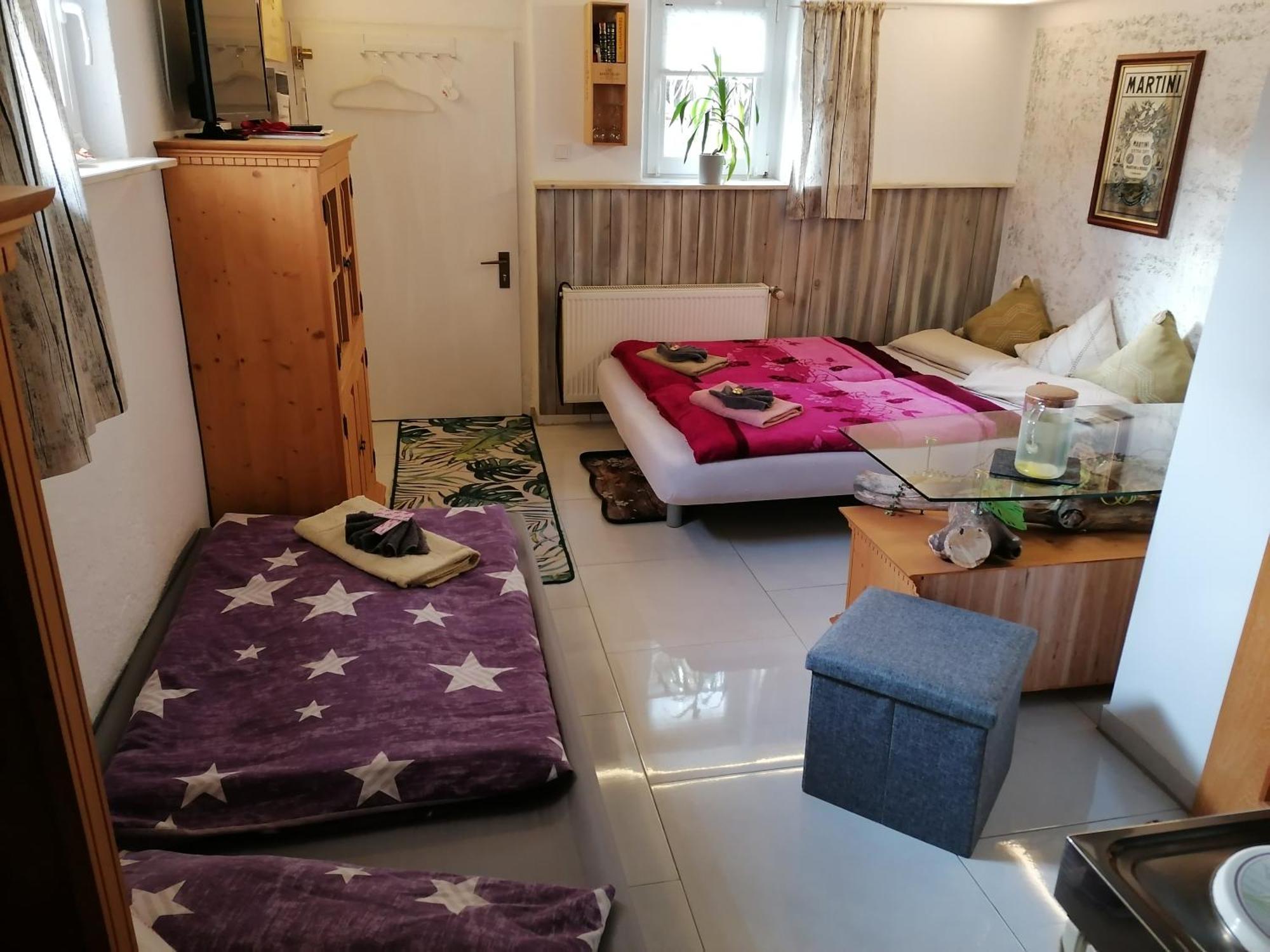 Kleines Studio Im Eichenwaeldchen, 1 Zimmer Kueche Bad Friedrichsgrun Bagian luar foto